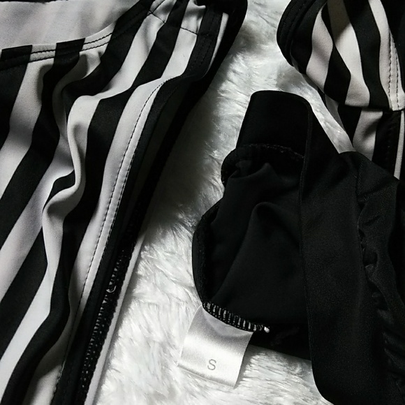 SM: BLACk&WHITE TANKINI - Picture 8 of 8